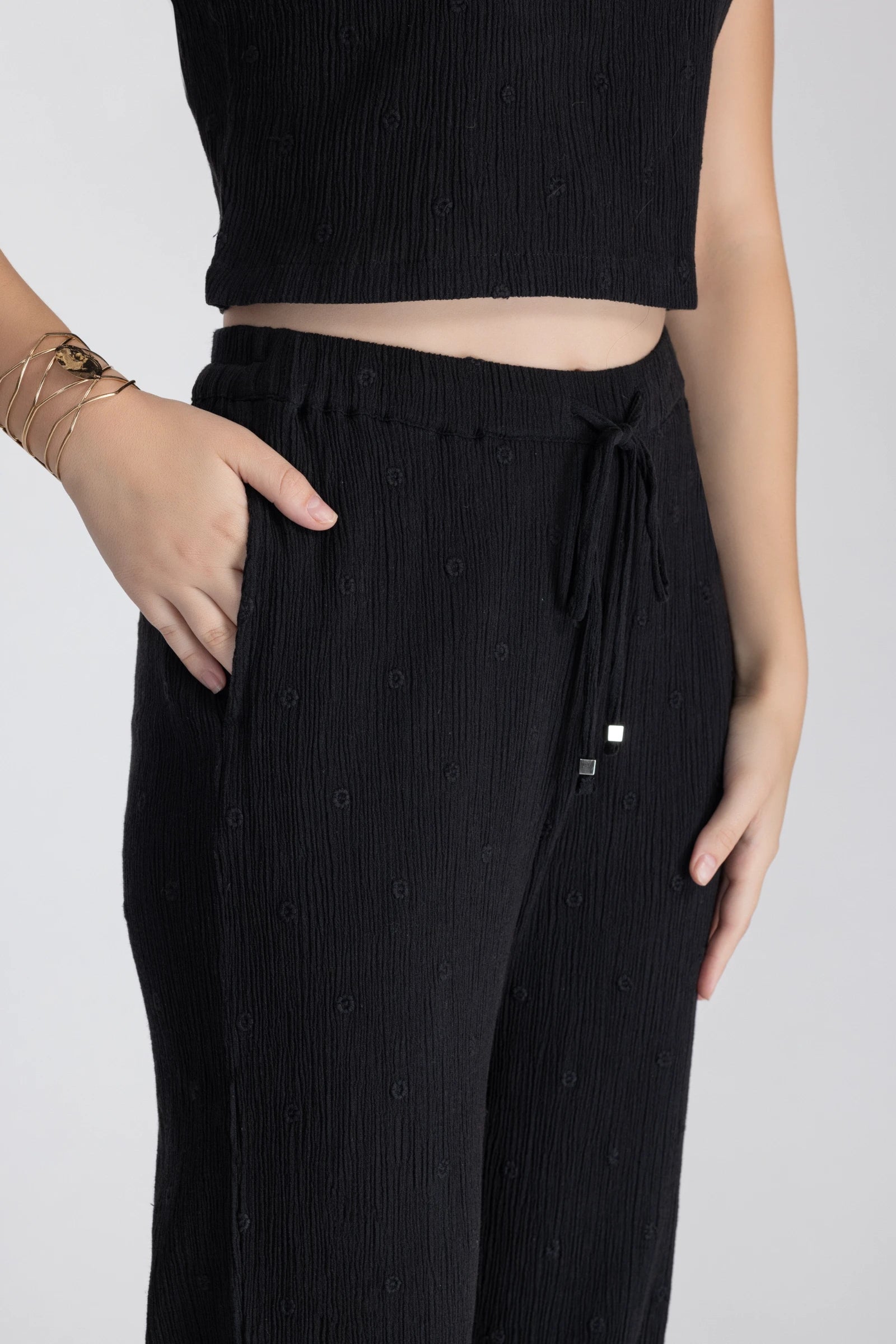 Crinkle Crepe Crop Top+Pants (Black)