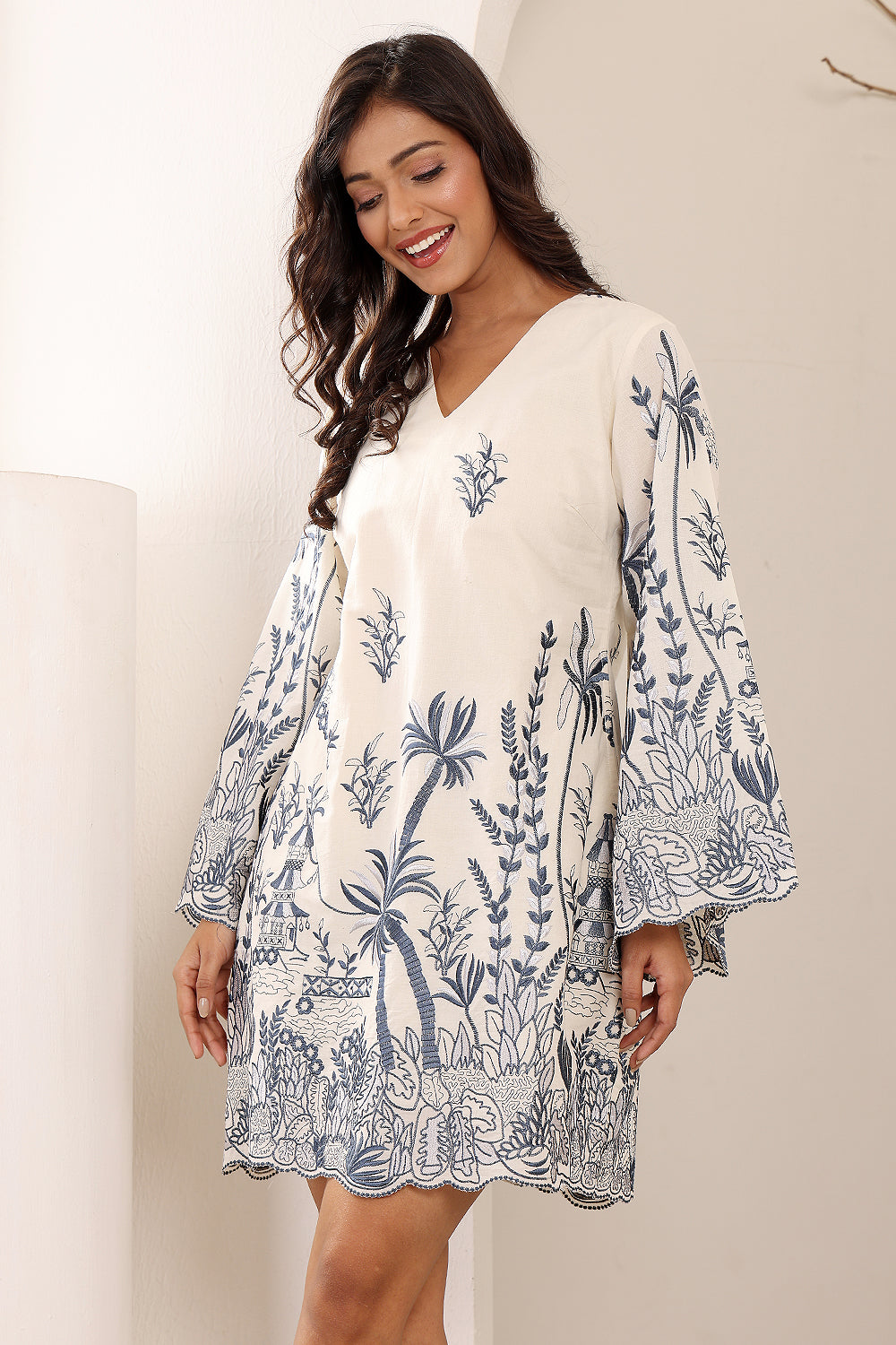 Embroiderd Tunic Dress